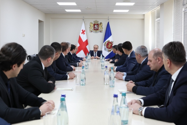 შინაგან საქმეთა მინისტრმა თბილისის პოლიციის დეპარტამენტში სამუშაო შეხვედრა გამართა