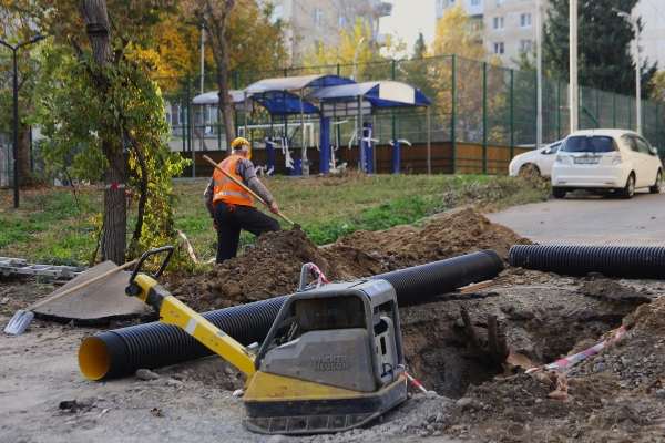 ემირ ბურჯანაძის ქუჩაზე სანიაღვრე ქსელი ეწყობა