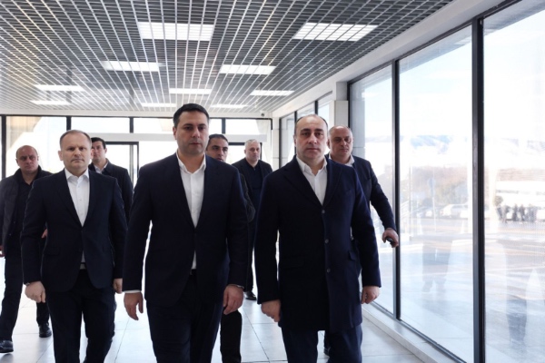 გეკა გელაძემ თბილისისა და ქვემო ქართლის პოლიციის, ასევე უწყების სხვადასხვა დანაყოფისა და სტრუქტურული ერთეულების თანამშრომლებს ახალი წელი მიულოცა