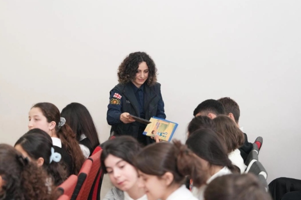 საჯარო სკოლებში ანტინარკოტიკული კამპანია „მე მომავალში“ გრძელდება