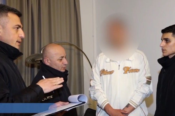 პოლიციამ ბათუმში ძალადობისა და ნარკოდანაშაულის ბრალდებით ერთი პირი დააკავა