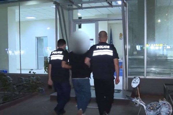 პოლიციამ თბილისში საცხოვრებელი სახლის ქურდობის მცდელობის ბრალდებით 1 პირი დააკავა