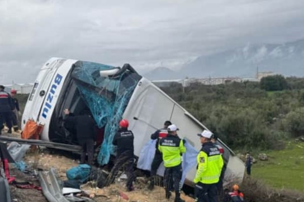 ანტალიაში სამგზავრო ავტობუსი გზიდან გადავარდა - არის მსხვერპლი