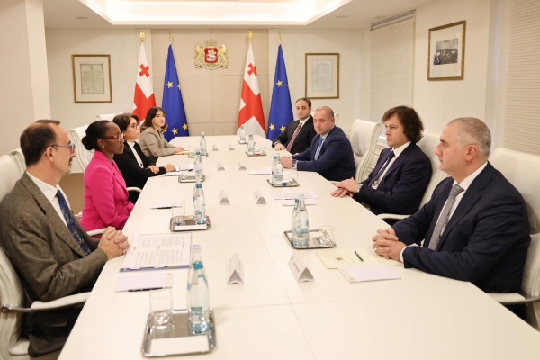 პრემიერ-მინისტრი სამხრეთ კავკასიაში მსოფლიო ბანკის რეგიონულ დირექტორს და განათლების მიმართულებით მსოფლიო ბანკის გლობალურ დირექტორს შეხვდა