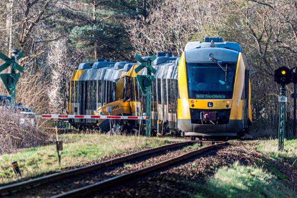 დანიაში ორი მატარებლის შეჯახების შედეგად ათამდე ადამიანი დაშავდა