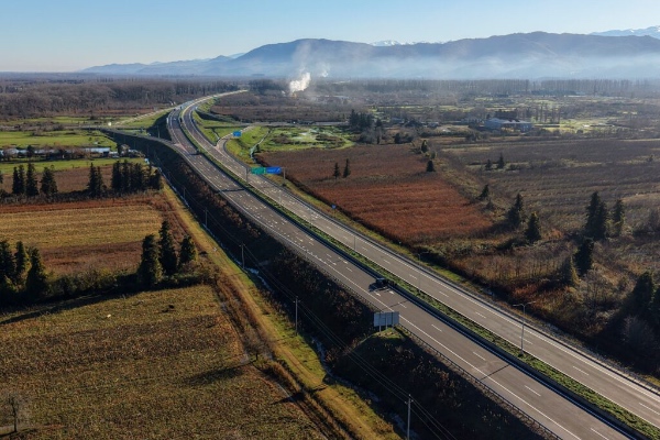 სამტრედია–გრიგოლეთის მაგისტრალზე ლანჩხუთი–ლესას 8 კმ-იანი ახალი გზა გაიხსნა