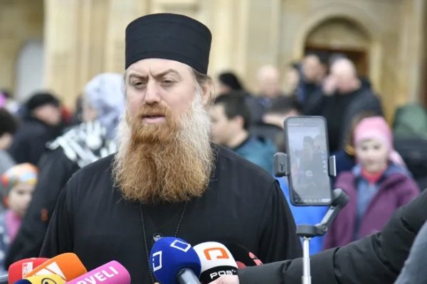 22 მარტს მთავარი წირვა და წესის აგება სამებაში შესრულდება, შემდეგ გადასვენება სიონის ტაძარში და დაკრძალვა