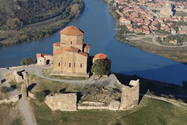 მცხეთის ჯვრის მონასტერს საკონსერვაციო სამუშაოები ჩაუტარდება - რა დაზიანებები აქვს ძეგლს?