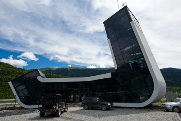 აღდგომის დღესასწაულთან დაკავშირებით, მესტიაში დამატებითი რეისები შესრულდება - აეროპორტების გაერთიანება